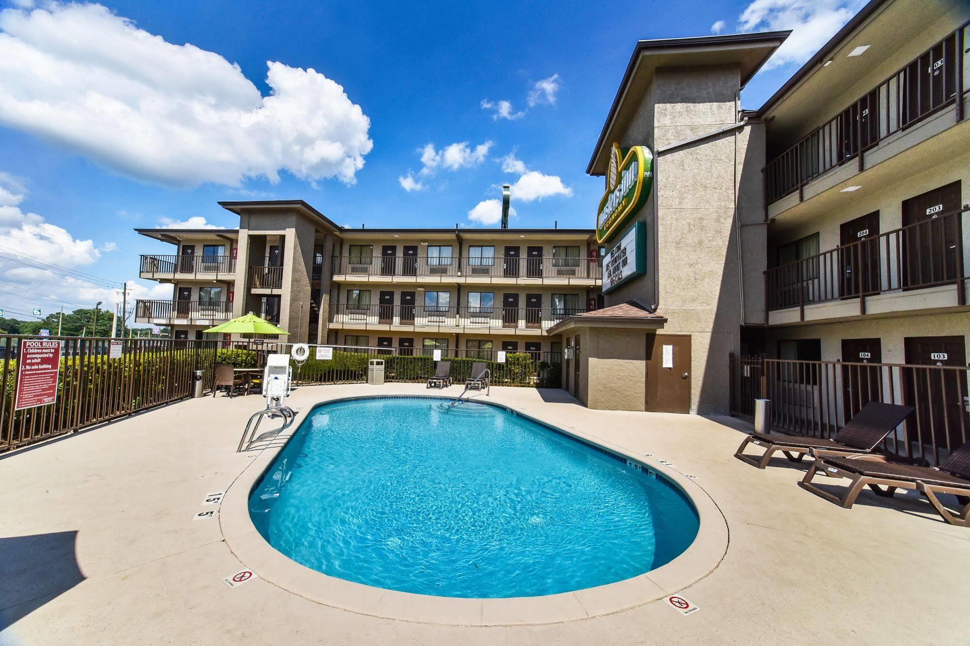 Masters Inn Tucker Exterior photo